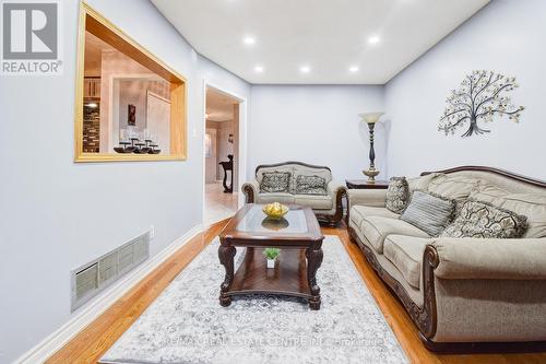 416 Winfield Terrace, Mississauga, ON - Indoor Photo Showing Other Room