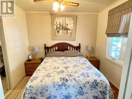 30 College Street, Halton Hills, ON - Indoor Photo Showing Bedroom