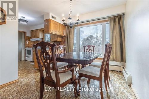 88 Fairview Avenue, St. Thomas, ON - Indoor Photo Showing Dining Room