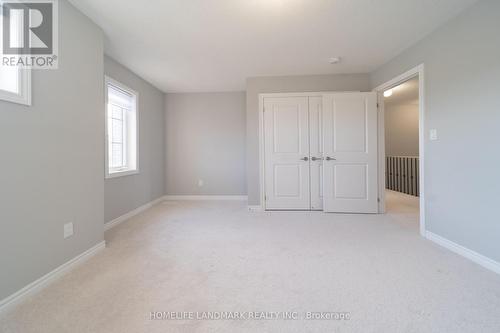 30 Betty May Crescent, East Gwillimbury, ON - Indoor Photo Showing Other Room