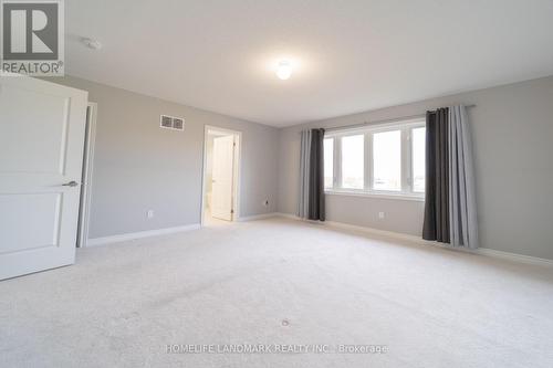 30 Betty May Crescent, East Gwillimbury, ON - Indoor Photo Showing Other Room