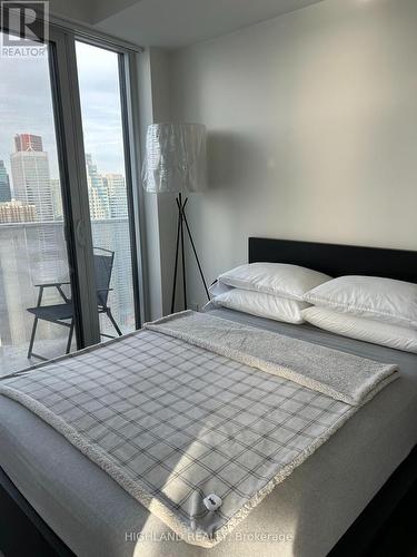 6702 - 88 Harbour Street, Toronto, ON - Indoor Photo Showing Bedroom