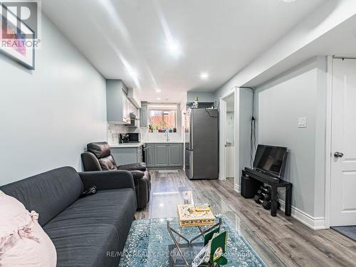 38 Boathouse Road, Brampton, ON - Indoor Photo Showing Living Room