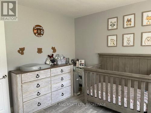 14 South Park Street, Quinte West, ON - Indoor Photo Showing Bedroom