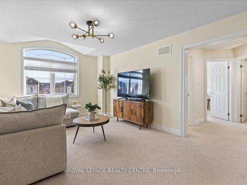 263 Grovehill Cres, Kitchener, ON - Indoor Photo Showing Living Room