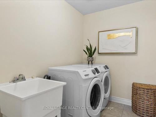 263 Grovehill Cres, Kitchener, ON - Indoor Photo Showing Laundry Room