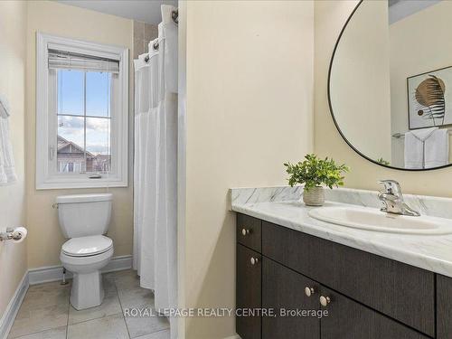 263 Grovehill Cres, Kitchener, ON - Indoor Photo Showing Bathroom