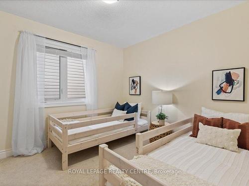 263 Grovehill Cres, Kitchener, ON - Indoor Photo Showing Bedroom