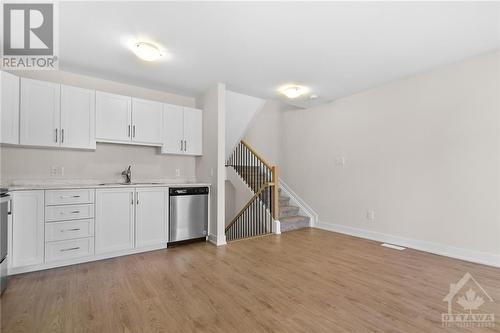 42 Whitcomb Crescent, Smiths Falls, ON - Indoor Photo Showing Kitchen