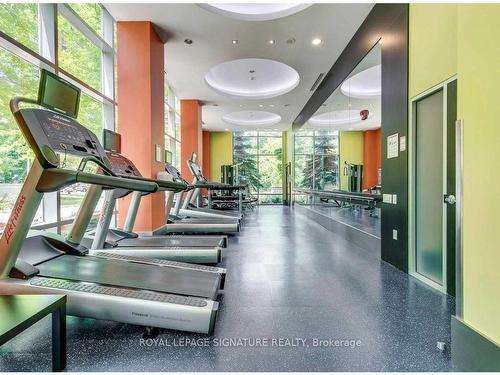 609-17 Anndale Dr, Toronto, ON - Indoor Photo Showing Gym Room