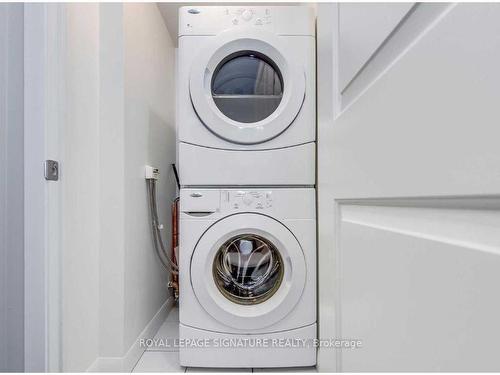 609-17 Anndale Dr, Toronto, ON - Indoor Photo Showing Laundry Room