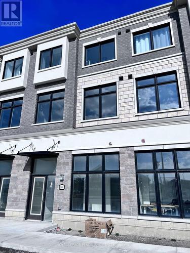 5446 Main Street, Whitchurch-Stouffville, ON - Outdoor With Facade