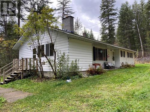 2196 Barriere Lakes Road, Barriere, BC - Outdoor