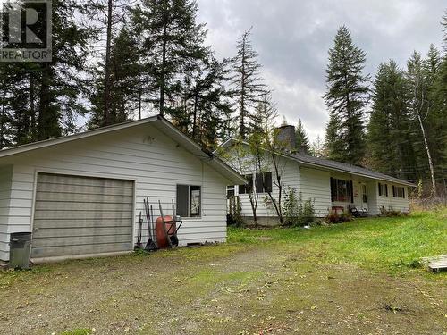 2196 Barriere Lakes Road, Barriere, BC - Outdoor