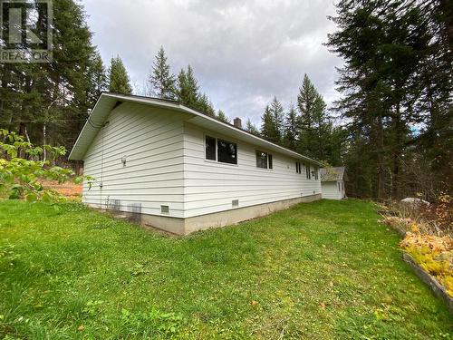 2196 Barriere Lakes Road, Barriere, BC - Outdoor With Exterior