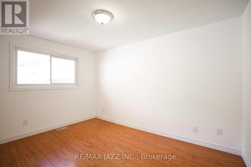 135 Springdale Crescent, Oshawa (Donevan), ON - Indoor Photo Showing Other Room