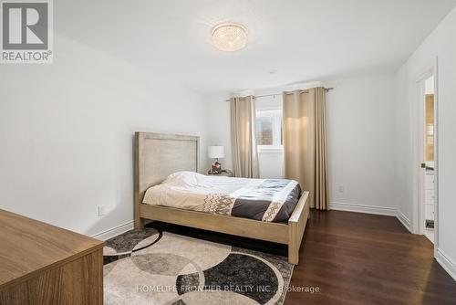 7 Edenbrook Crescent, Richmond Hill, ON - Indoor Photo Showing Bedroom