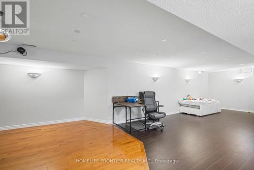 7 Edenbrook Crescent, Richmond Hill, ON - Indoor