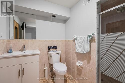 7 Edenbrook Crescent, Richmond Hill, ON - Indoor Photo Showing Bathroom