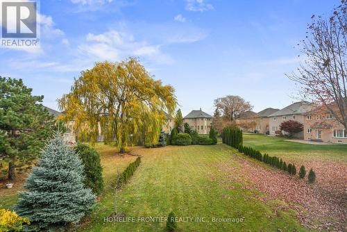 7 Edenbrook Crescent, Richmond Hill, ON - Outdoor