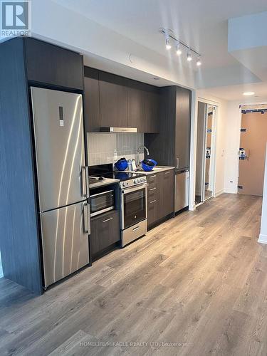 1109 - 195 Commerce Street, Vaughan, ON - Indoor Photo Showing Kitchen With Stainless Steel Kitchen