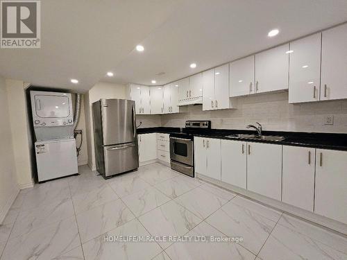 Bsmt - 1682 Major Oaks Road, Pickering, ON - Indoor Photo Showing Kitchen With Double Sink