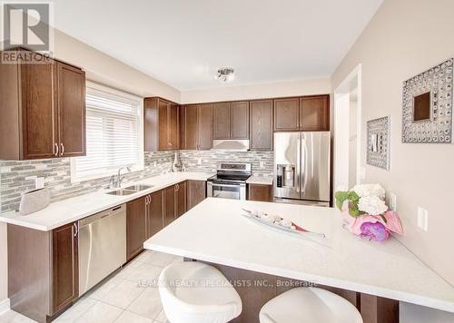 51 Jewelwing Court, Bradford West Gwillimbury, ON - Indoor Photo Showing Kitchen With Stainless Steel Kitchen With Double Sink