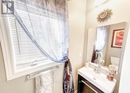 51 Jewelwing Court, Bradford West Gwillimbury, ON - Indoor Photo Showing Bathroom