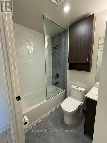 211 - 8010 Derry Road, Milton, ON - Indoor Photo Showing Bathroom