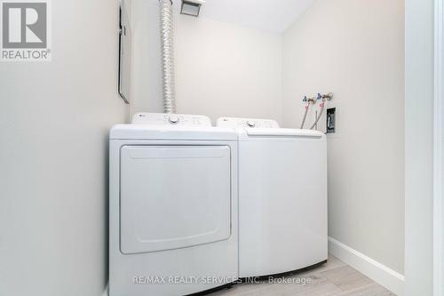 912 - 330 Mill Street S, Brampton, ON - Indoor Photo Showing Laundry Room