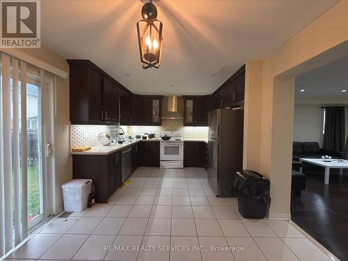 81 Botavia Downs Drive, Brampton, ON - Indoor Photo Showing Kitchen