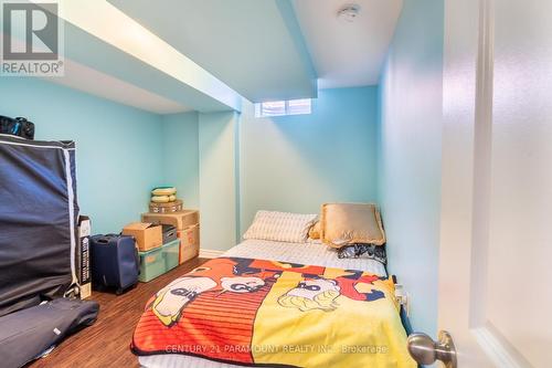 13 Kempsford Crescent, Brampton, ON - Indoor Photo Showing Bedroom