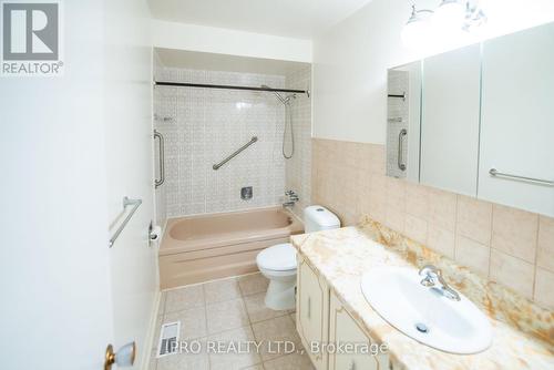 Upper - 40 Greenspire Road, Toronto, ON - Indoor Photo Showing Bathroom