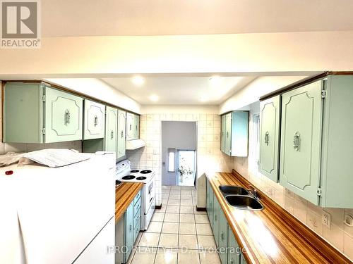 Upper - 40 Greenspire Road, Toronto, ON - Indoor Photo Showing Kitchen With Double Sink