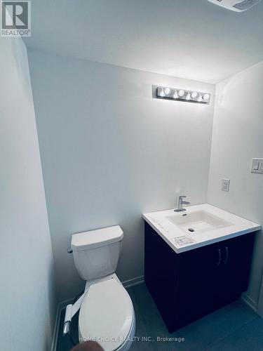 786 Heathrow Path N, Oshawa, ON - Indoor Photo Showing Bathroom