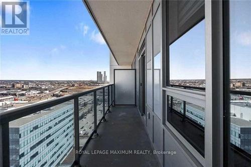 2209 - 3700 Highway 7 Road N, Vaughan, ON - Outdoor With Balcony With View With Exterior