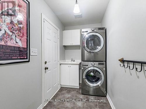 26 Lloyd Crescent, Brampton, ON - Indoor Photo Showing Laundry Room