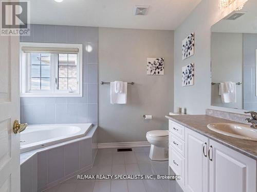 26 Lloyd Crescent, Brampton, ON - Indoor Photo Showing Bathroom