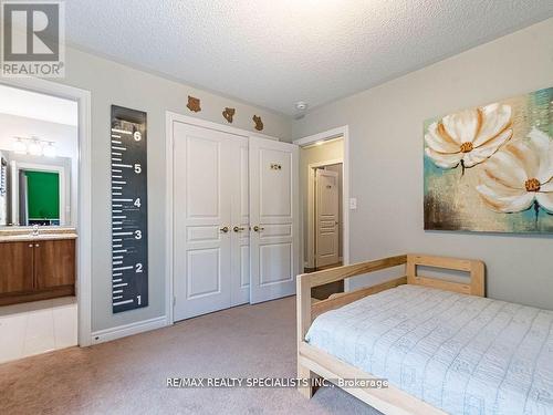 26 Lloyd Crescent, Brampton, ON - Indoor Photo Showing Bedroom