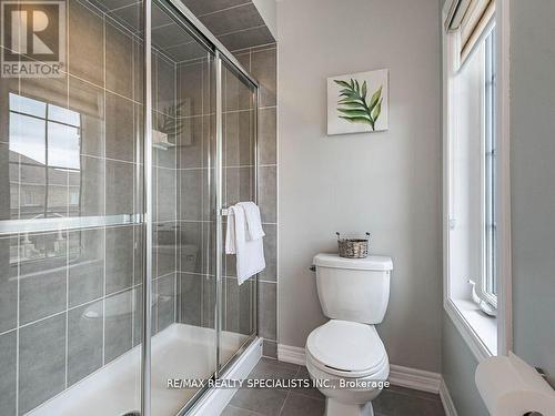 26 Lloyd Crescent, Brampton, ON - Indoor Photo Showing Bathroom