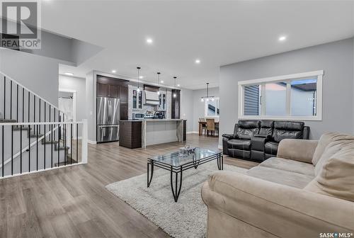 580 Kalra Street, Saskatoon, SK - Indoor Photo Showing Living Room