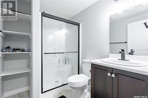 580 Kalra Street, Saskatoon, SK - Indoor Photo Showing Bathroom