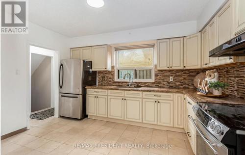 3 Clayhall Crescent, Toronto, ON - Indoor Photo Showing Kitchen With Stainless Steel Kitchen