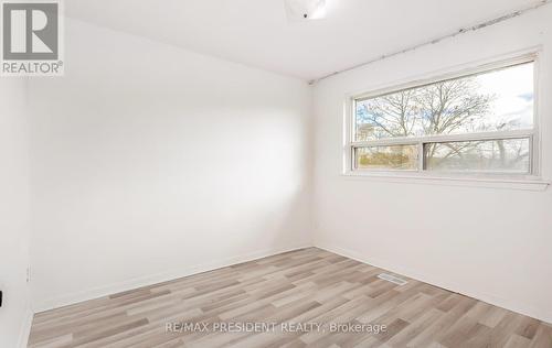 3 Clayhall Crescent, Toronto, ON - Indoor Photo Showing Other Room