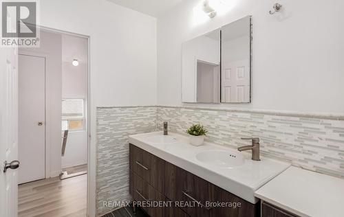 3 Clayhall Crescent, Toronto, ON - Indoor Photo Showing Bathroom