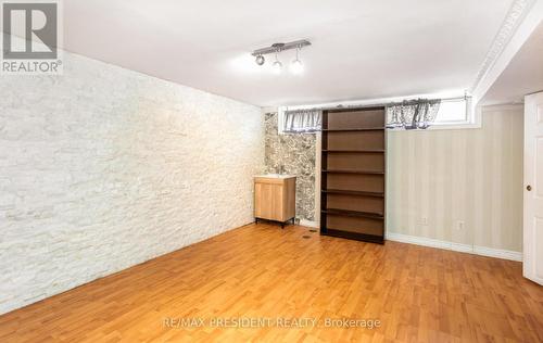 3 Clayhall Crescent, Toronto, ON - Indoor Photo Showing Other Room