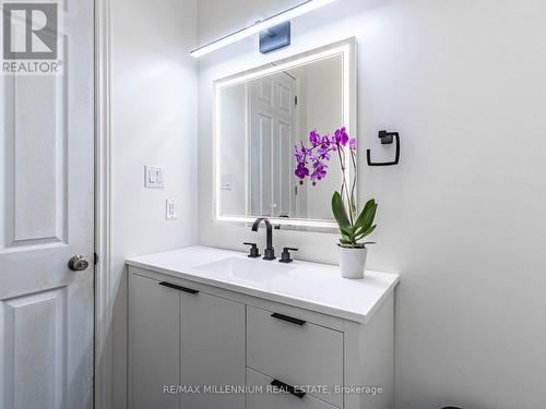 2 Sylvid Court, Adjala-Tosorontio, ON - Indoor Photo Showing Bathroom