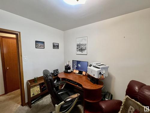 13232 63 St Nw, Edmonton, AB - Indoor Photo Showing Office