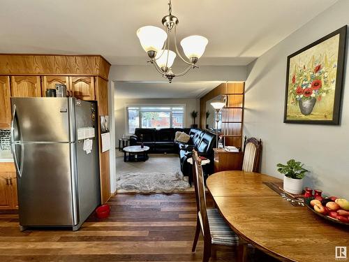 13232 63 St Nw, Edmonton, AB - Indoor Photo Showing Dining Room