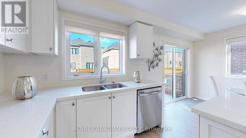 1344 Bradenton  Path, Oshawa, ON - Indoor Photo Showing Kitchen With Double Sink